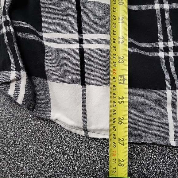 Oxgear Women's Shirt Size XL Black & White Plaid Button Down Flannel - Picture 11 of 12